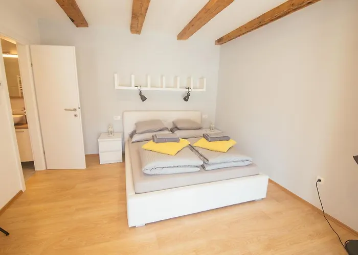 Apartment 63 - 3
